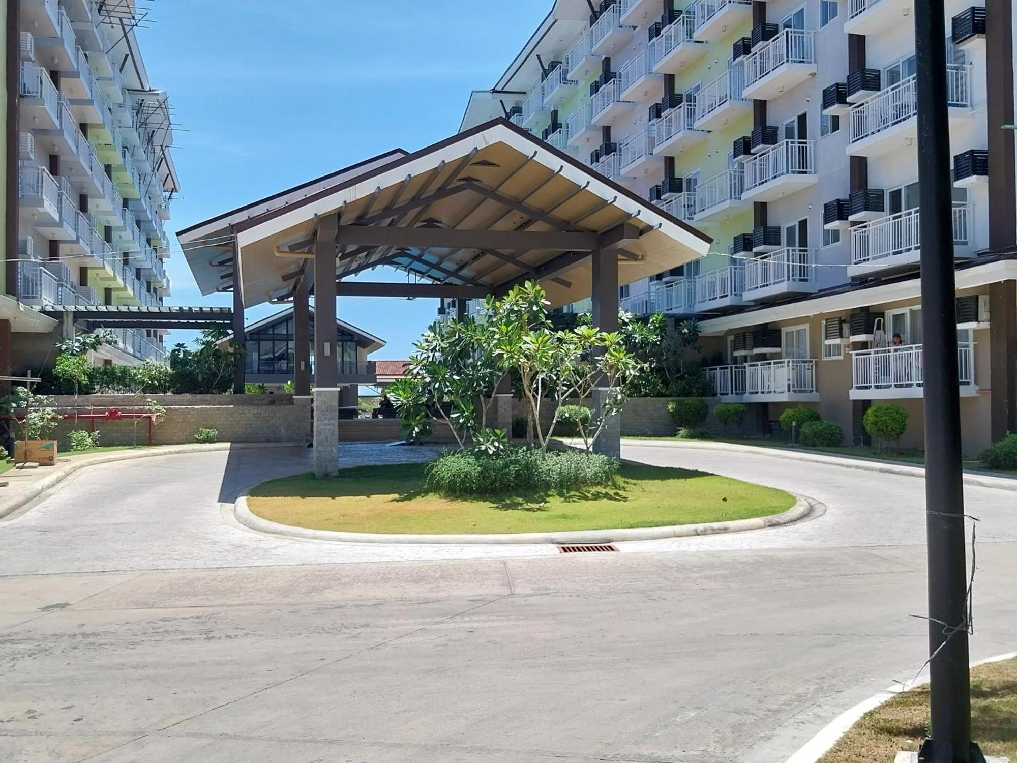 Stay And Fly At Amani Grand Resort Residences Lapu-Lapu City Exterior foto