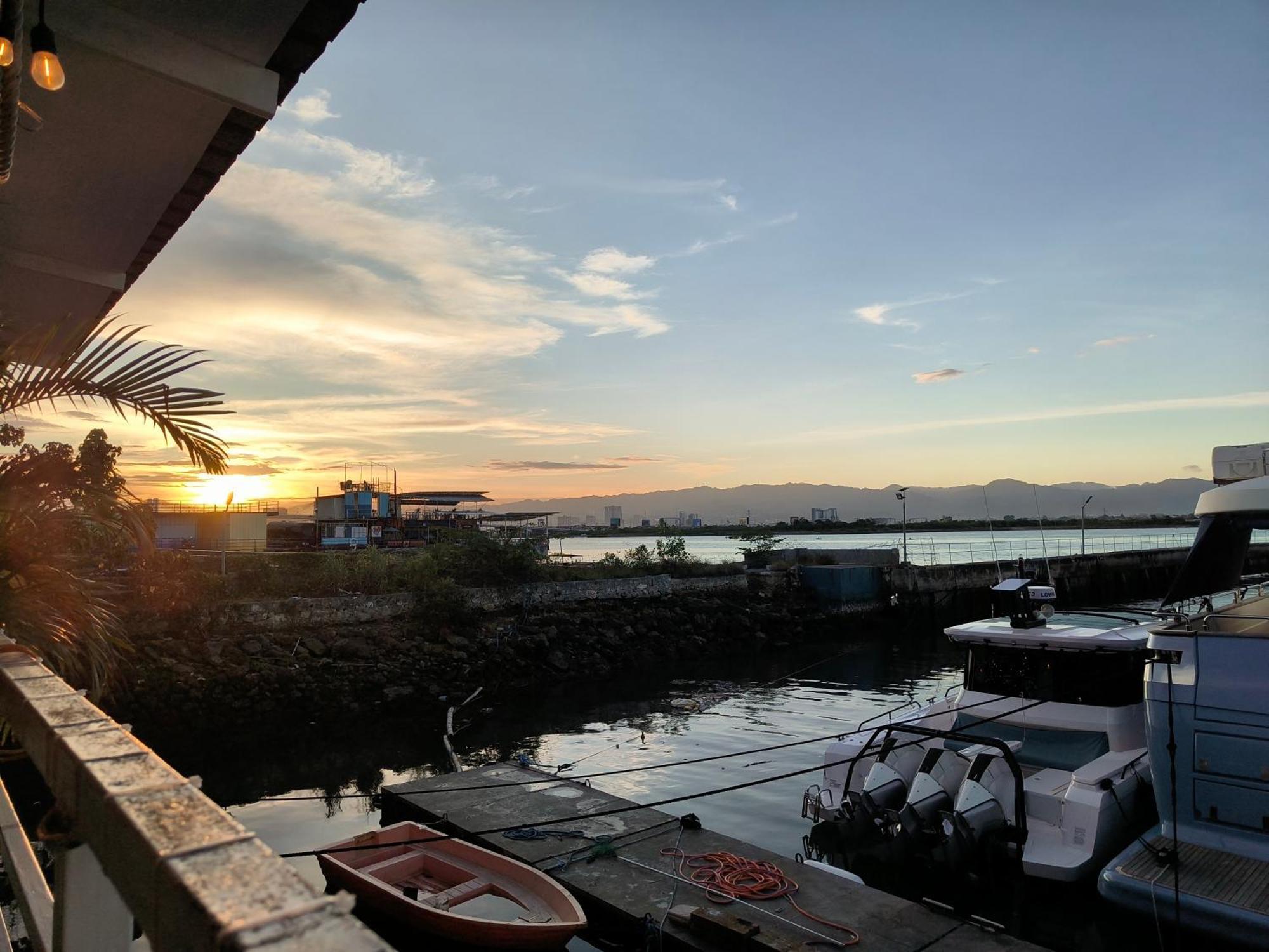 Stay And Fly At Amani Grand Resort Residences Lapu-Lapu City Exterior foto